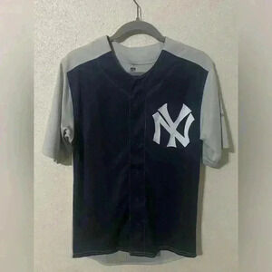 New York Yankees Vintage MLB Cooperstown Stitches - Size S - NWT